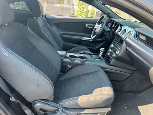 Used 2016 Ford Mustang Coupe RWD image 27