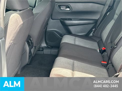 Used 2025 Nissan Rogue SV FWD image 24