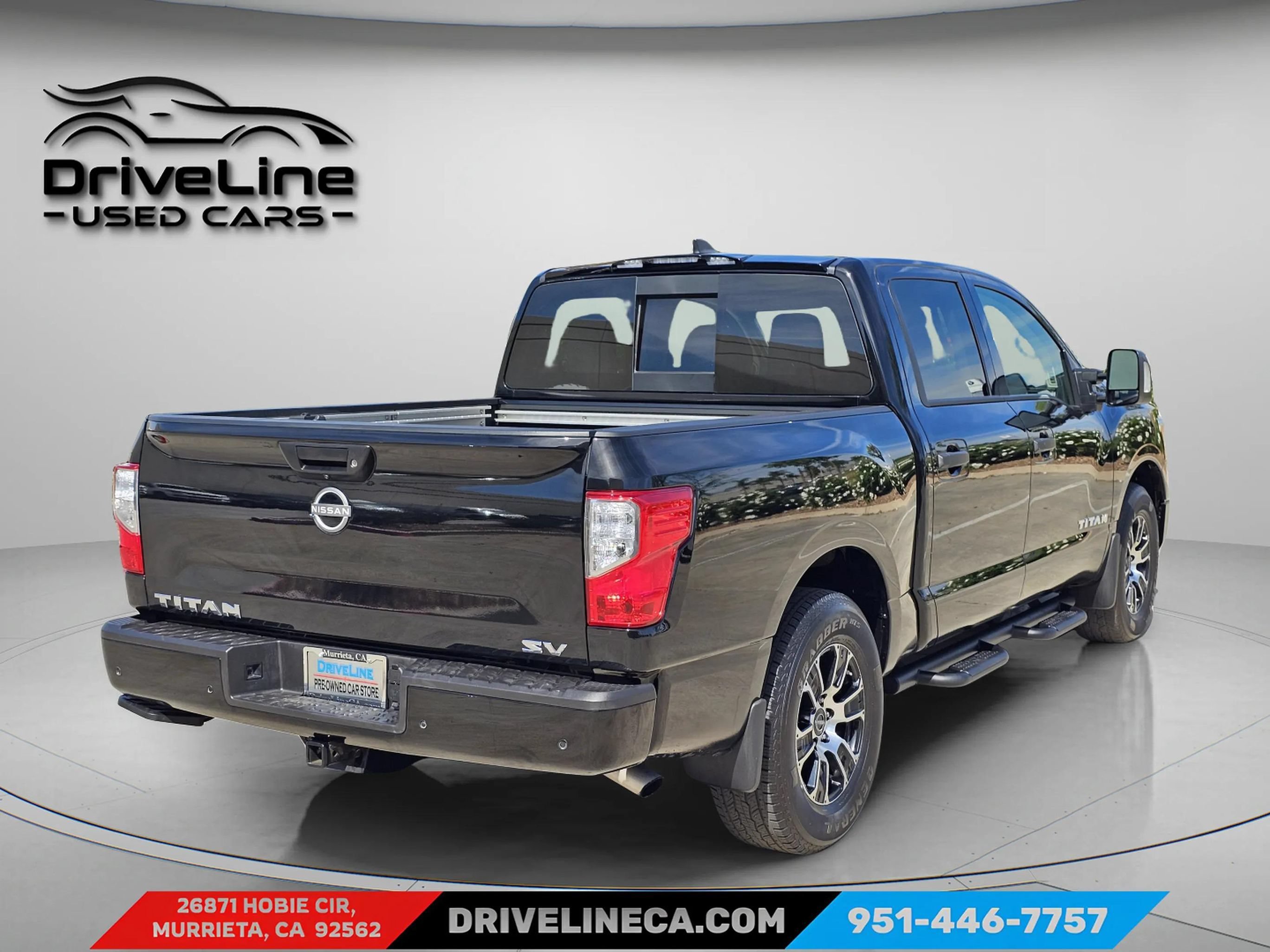 Used 2024 Nissan Titan SV w/ SV Convenience Package RWD image 12