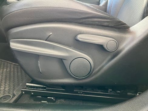 Used 2025 Jeep Compass Trailhawk image 22