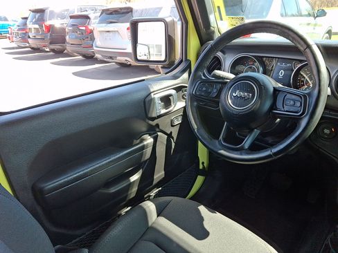 Used 2023 Jeep Wrangler Unlimited Sport AWD/4WD image 14