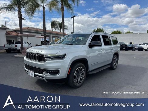 Used 2023 Jeep Wagoneer Series II AWD/4WD image 1