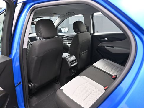 Used 2024 Chevrolet Equinox LS image 23