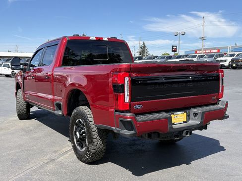 Certified 2025 Ford F350 Platinum w/ Tremor Off-Road Package AWD/4WD image 11