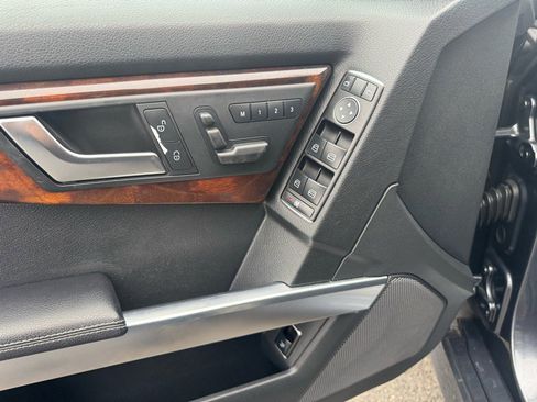 Used 2013 Mercedes-Benz GLK 350 4MATIC image 25