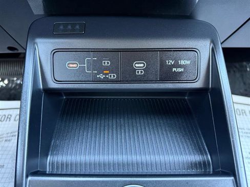 Used 2024 Hyundai Kona SEL image 26