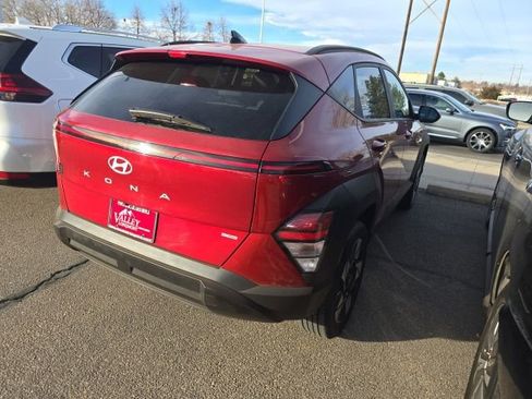 Used 2025 Hyundai Kona SEL image 30