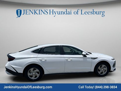 New 2026 Hyundai Sonata SE FWD image 4