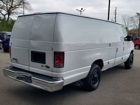 Used 2014 Ford E-150 and Econoline 150 Extended w/ Interior Upgrade Package RWD image 6
