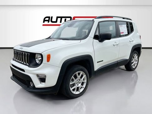 Used 2022 Jeep Renegade Latitude w/ Convenience Group image 3