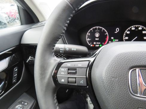 Used 2025 Honda CR-V EX-L image 21