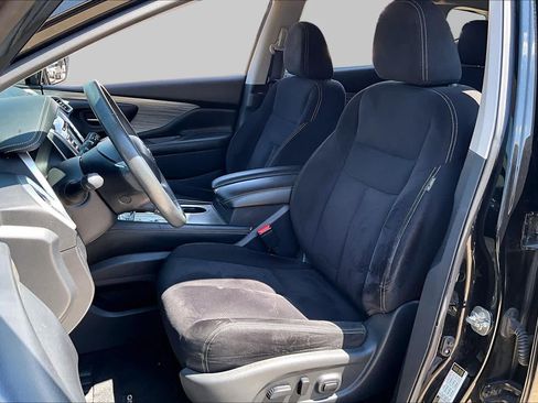 Used 2018 Nissan Murano SV FWD image 7
