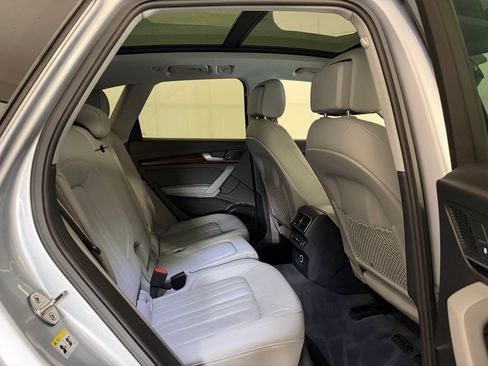 Used 2018 Audi Q5 Prestige w/ Prestige Package AWD/4WD image 33
