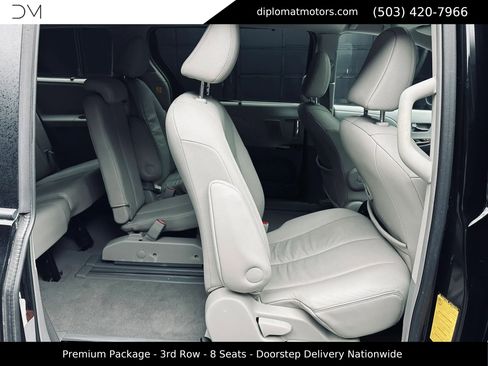 Used 2011 Toyota Sienna XLE w/ Premium Pkg FWD image 22