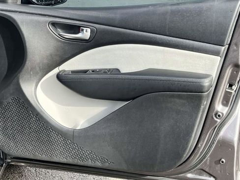 Used 2015 Dodge Dart SXT image 24