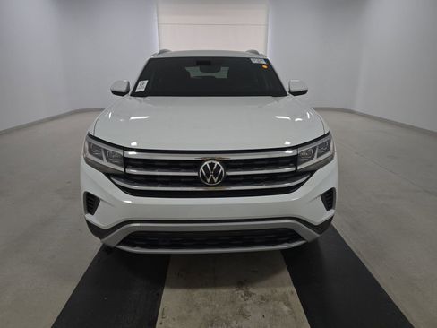 Used 2021 Volkswagen Atlas Cross Sport SE w/ Panoramic Sunroof Package AWD/4WD image 2