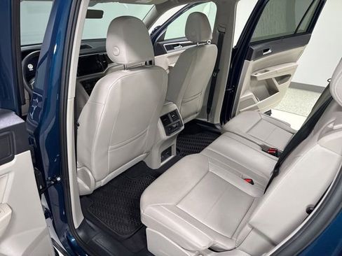 Used 2023 Volkswagen Atlas SE w/ Panoramic Sunroof Package FWD image 14