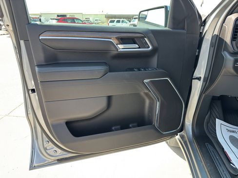 Used 2023 Chevrolet Silverado 1500 LT image 9