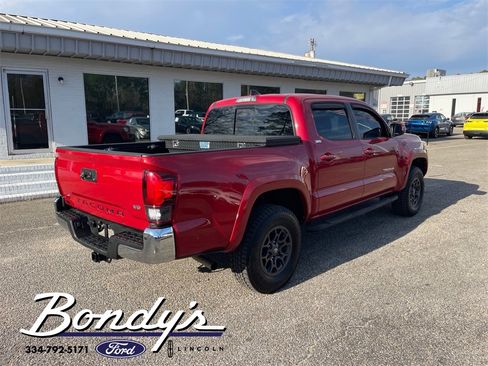 Used 2018 Toyota Tacoma SR5 image 18