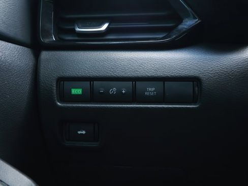 Used 2023 Nissan Sentra SV image 15