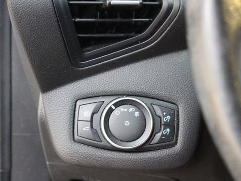 Used 2017 Ford Escape SE w/ Equipment Group 201A FWD image 15