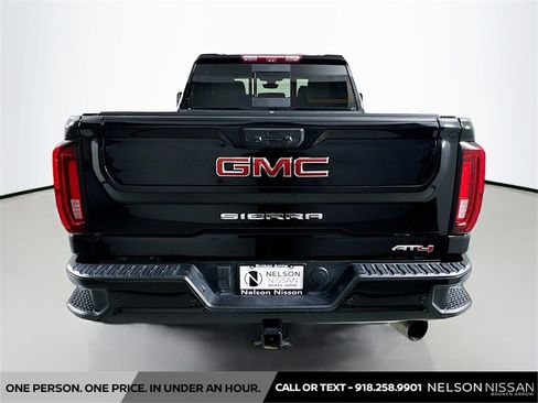 Used 2022 GMC Sierra 2500 AT4 w/ AT4 Premium Plus Package image 6