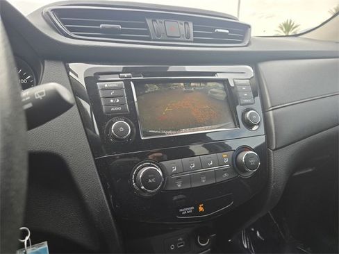 Used 2019 Nissan Rogue S w/ Special Edition Package image 17