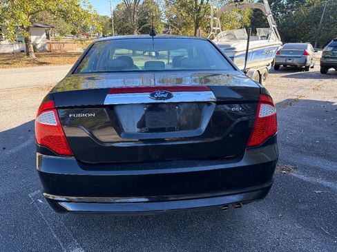 Used 2010 Ford Fusion SEL FWD image 2