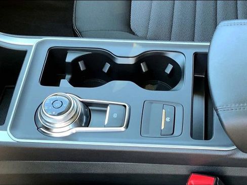 New 2023 Ford Edge SE w/ Black Appearance Package image 8