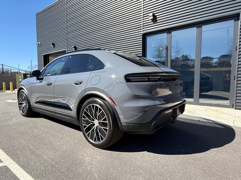 New 2026 Porsche Macan 4S Electric image 3