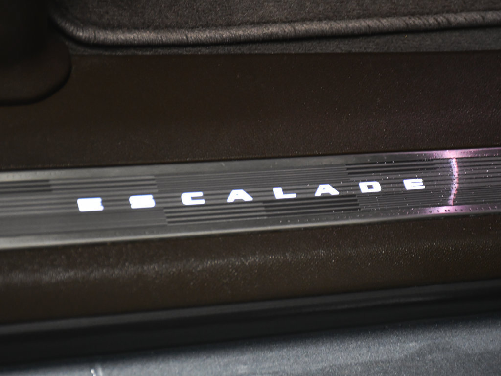 Used 2026 Cadillac Escalade ESV Luxury w/ LPO, Radiant Package AWD/4WD image 14