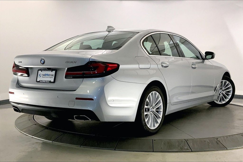 Used 2021 BMW 530i xDrive w/ Premium Package AWD/4WD image 12