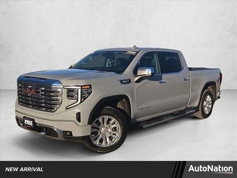 Used 2025 GMC Sierra 1500 Denali image 1
