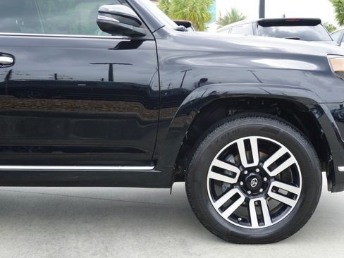 Used 2019 Toyota 4Runner Limited AWD/4WD image 9