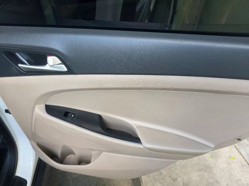 Used 2019 Hyundai Tucson SE FWD image 28