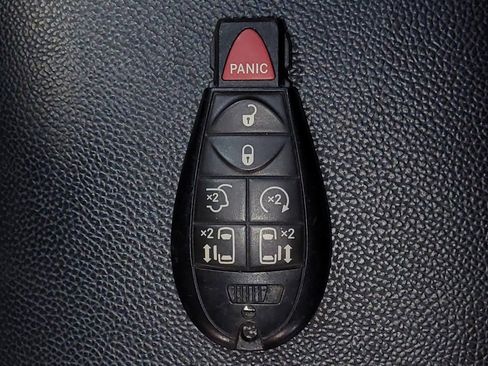 Used 2018 Dodge Grand Caravan GT FWD image 32
