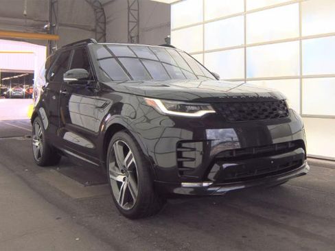 Used 2022 Land Rover Discovery HSE R-Dynamic AWD/4WD image 3