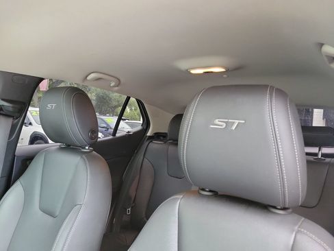 Used 2024 Buick Encore GX Sport Touring FWD image 23