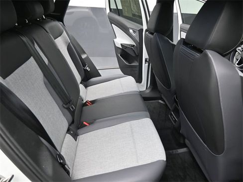 Used 2024 Volkswagen ID.4 2WD image 12