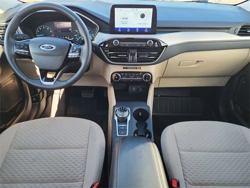 Used 2022 Ford Escape SE w/ Cold Weather Package image 11