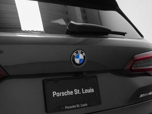Used 2021 BMW X5 xDrive40i w/ Convenience Package AWD/4WD image 18
