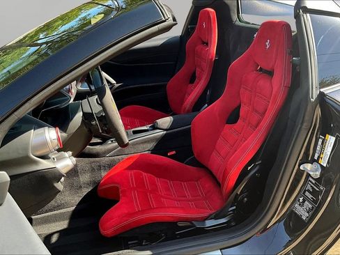 Used 2023 Ferrari 812 GTS RWD image 19