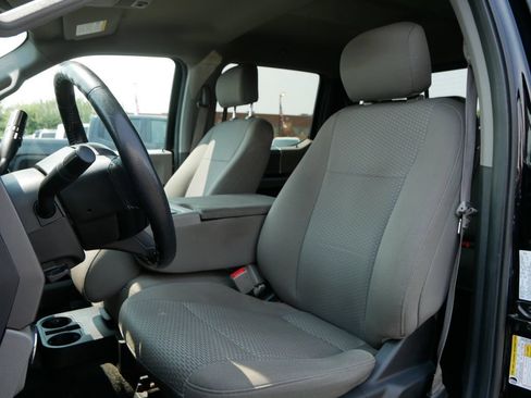 Used 2018 Ford F150 XLT w/ Equipment Group 302A Luxury AWD/4WD image 14