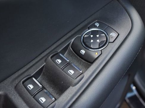 Used 2024 Ford Edge SEL w/ Convenience Package image 15