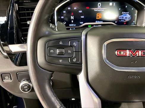 Used 2022 GMC Sierra 1500 SLT w/ SLT Premium Plus Package RWD image 11