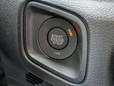New 2026 Jeep Gladiator Sport AWD/4WD image 30