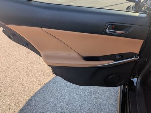 Used 2015 Lexus IS 250 RWD image 20