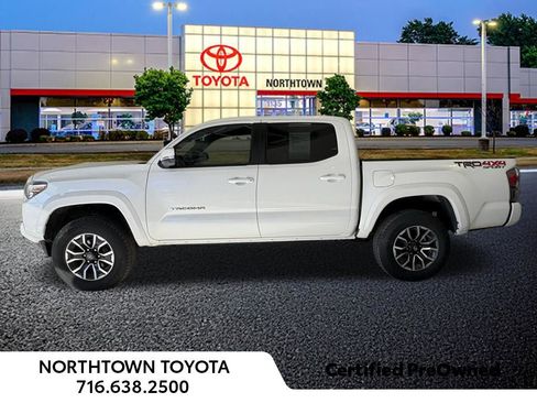 Used 2023 Toyota Tacoma TRD Sport AWD/4WD image 2