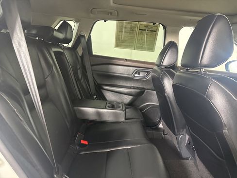 Used 2023 Nissan Rogue SL w/ SL Premium Package image 30