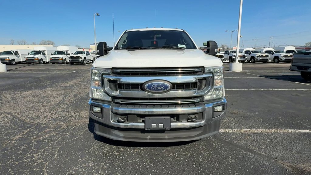 Used 2022 Ford F350 XLT w/ XLT Value Package AWD/4WD image 3